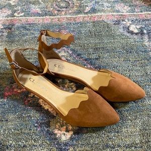 Pointed Toe Scalloped Flats
